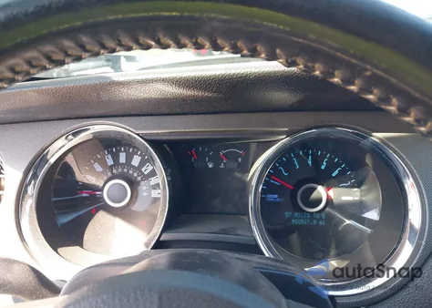 2014 Ford Mustang V6 from USA, damaged, VIN 1ZVBP8EM2E5297293